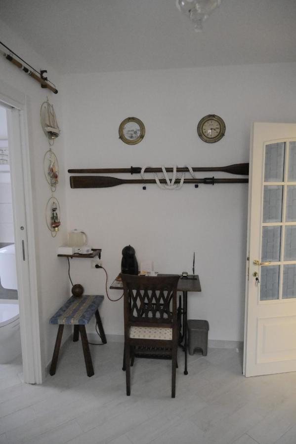 La Terra Di Mingo Bed & Breakfast Vado Ligure Exterior photo